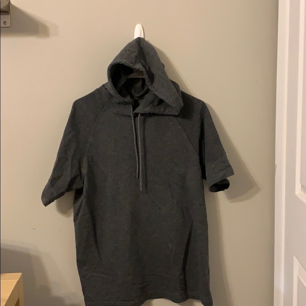 Hooded shirt
